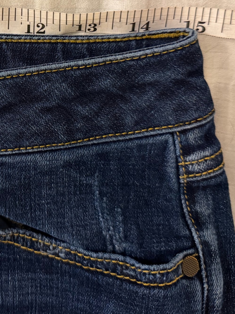 Cabi Straight Leg Jeans in Dark Blue Wash, EUC, Size 4, High Rise - Picture 8 of 9